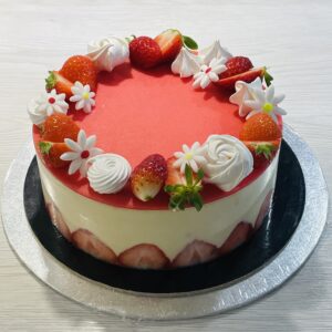 fraisier pâte d'amande